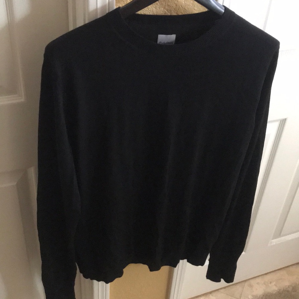 Hardy Amies black wool sweater. SizeXL
